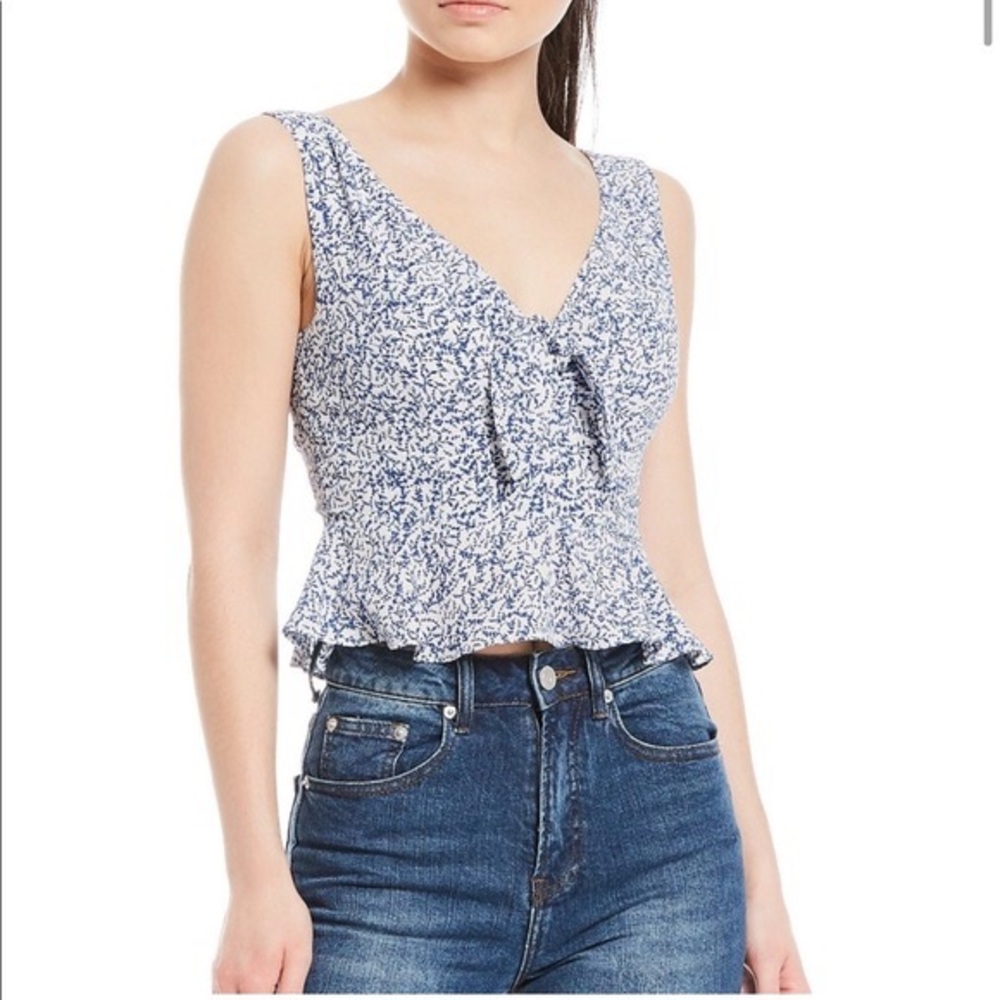 Gianni Bini Carol V-Neck Tie Front Leaf Print Blouse